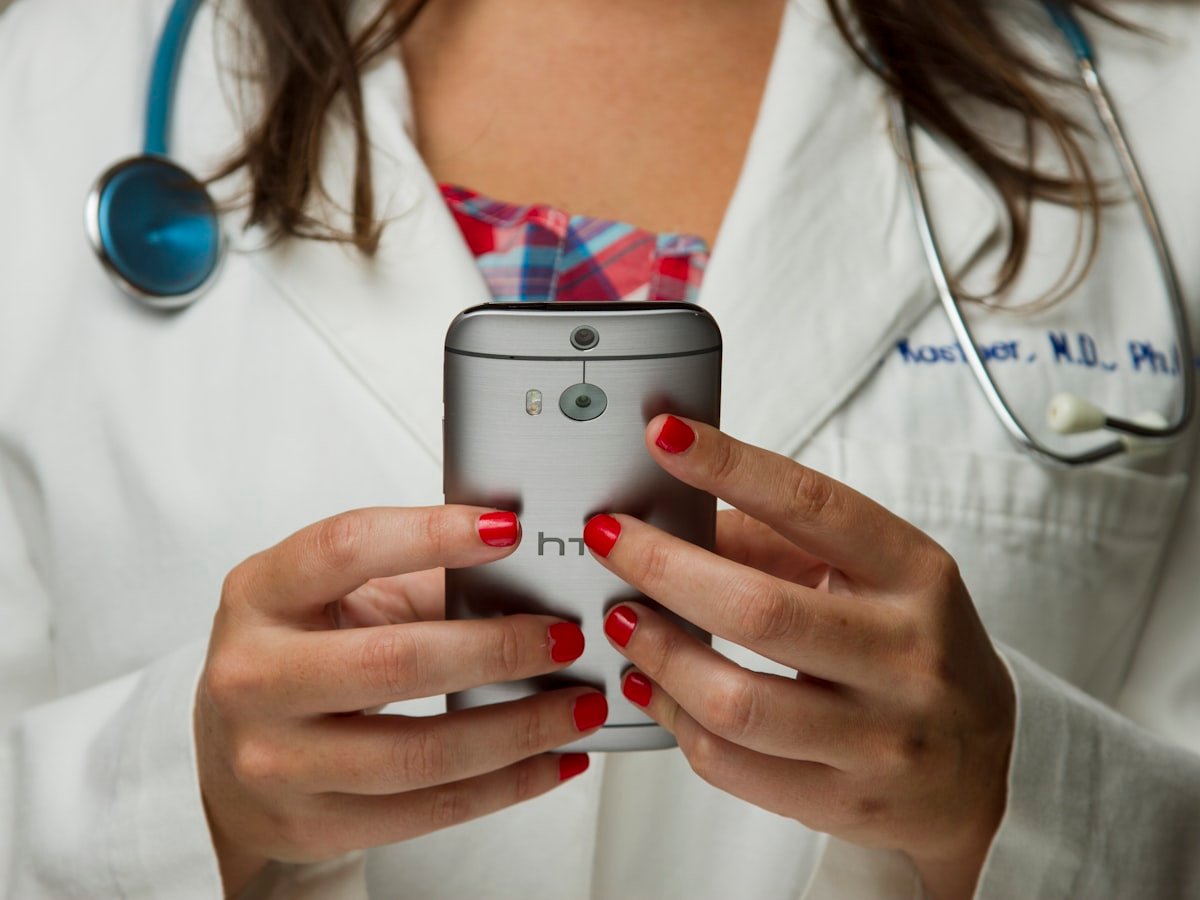Doctor's note privacy what it reveals diagnosis confidential Canada
